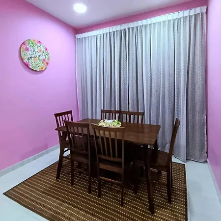 Ebnur Homestay Arau Exterior photo