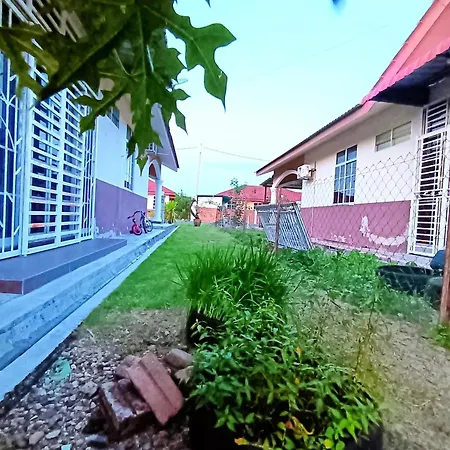 Ebnur Homestay Arau Exterior photo